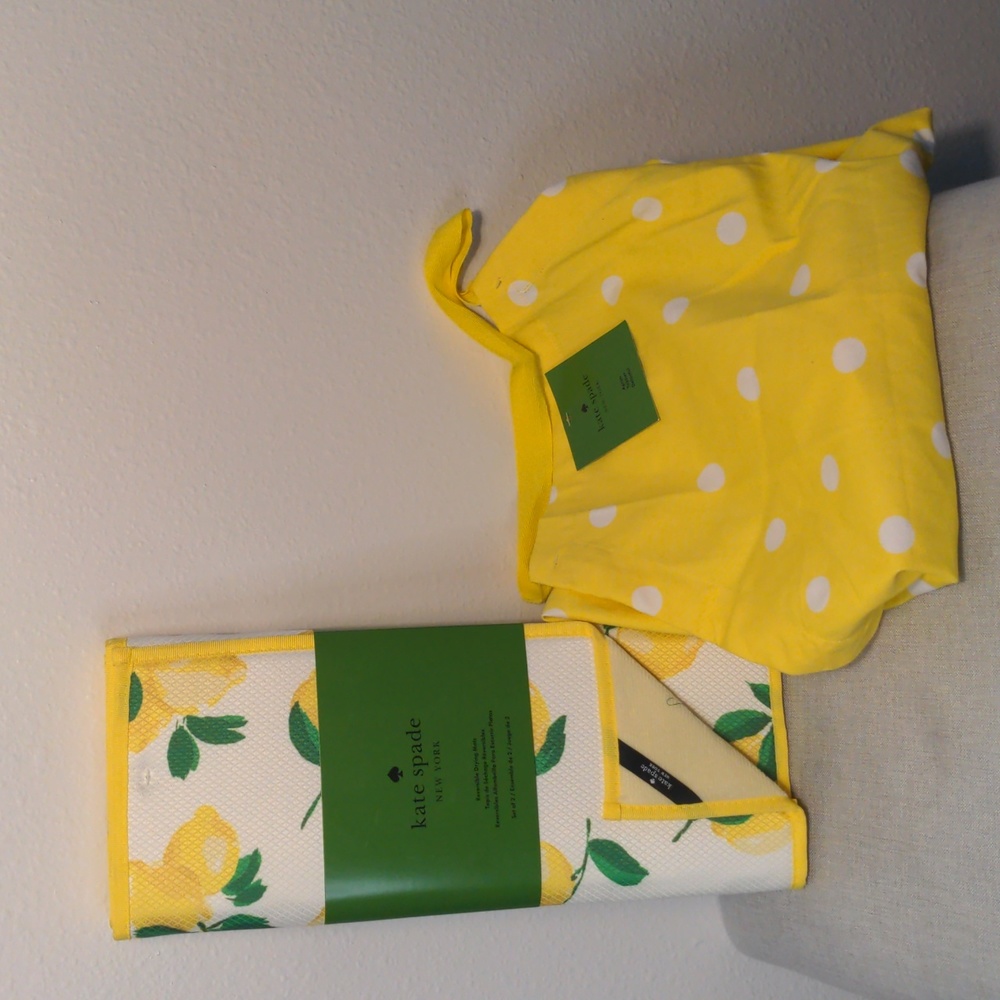 NWT KATE SPADE - Apron & Reversible Drying Mat Bundle
